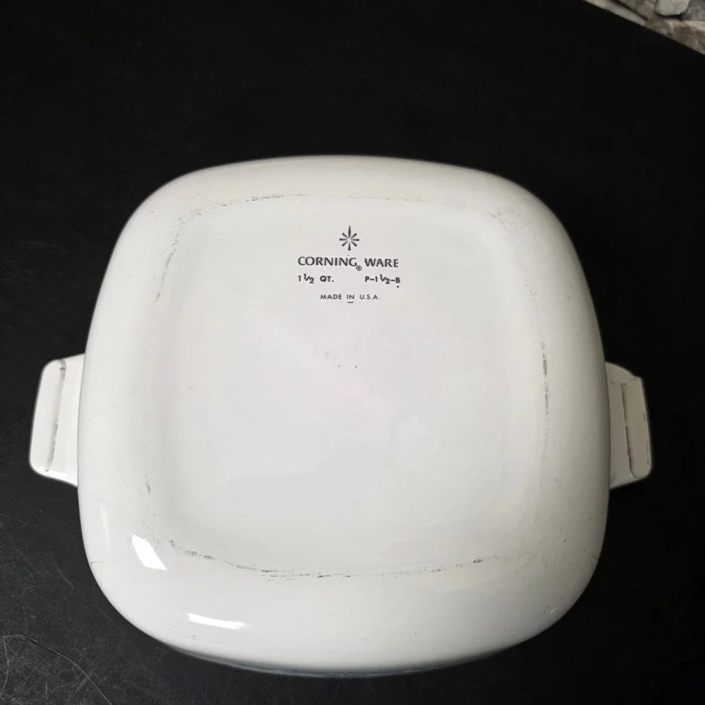 Corning‎ Ware Casserole Dish Cornflower 1 1/2 Qt P-1 1/2-B Retro Americana Vtg